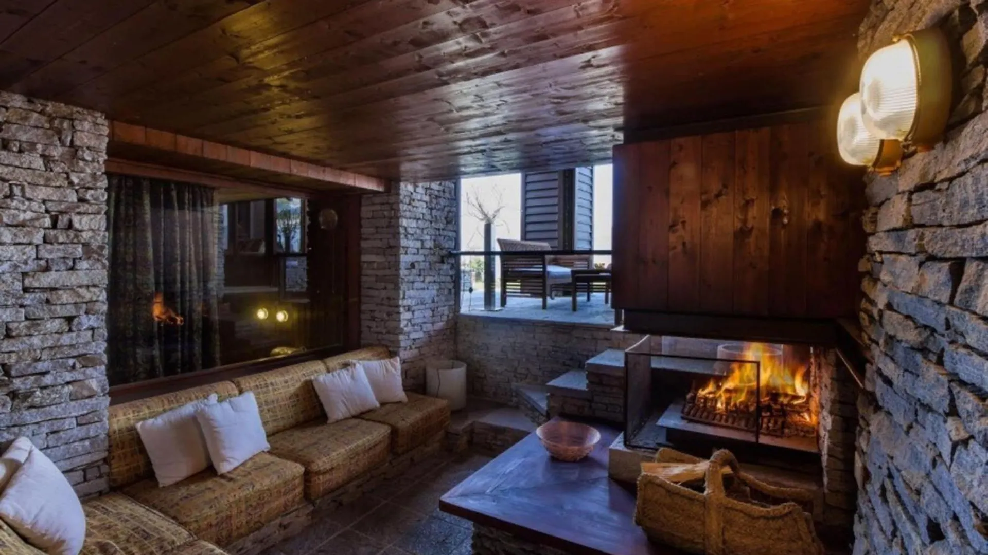 Classic, Elegant Private Villa Opposite Lake Ispra